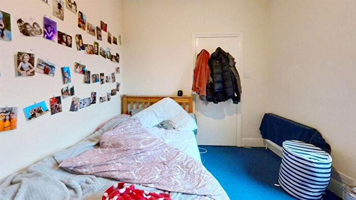 6 Bedroom House To Rent In Dawlish Road, Birmingham, West Midlands, B29