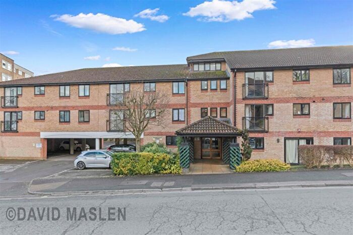 2 Bedroom Flat To Rent In Tongdean Lane, Brighton, BN1