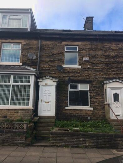 3 Bedroom Terraced House To Rent In Farfield Terrace, Bradford, BD9