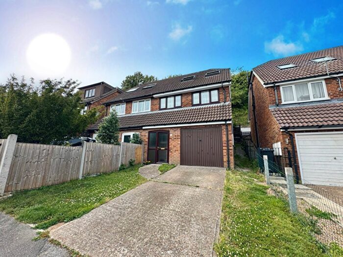 3 Bedroom Semi-Detached House To Rent In Edred Road, Dover, Kent, CT17