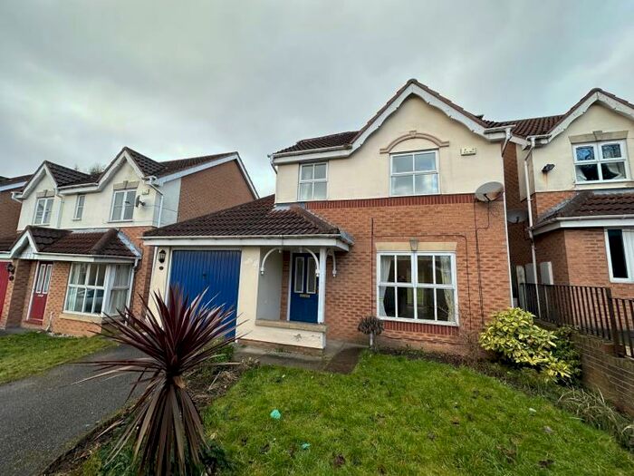 3 Bedroom Detached House To Rent In Stonelea Court, Meanwood, Leeds, LS7