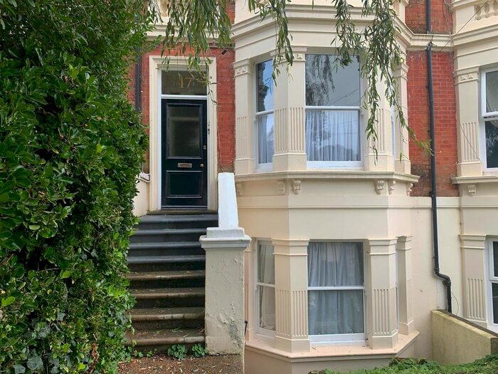 1 Bedroom Flat To Rent In De Cham Road, St. Leonards-On-Sea, TN37