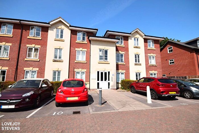 2 Bedroom Flat To Rent In London Road, Newbury, RG14