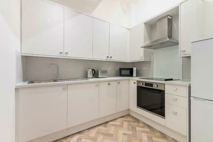 3 Bedroom Flat To Rent In Dalkeith Road, Newington, Edinburgh, EH16