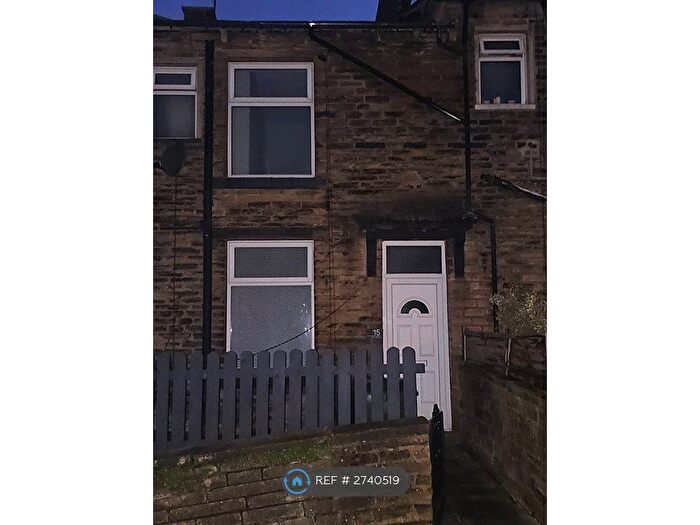 1 Bedroom Terraced House To Rent In Henry Street, Thornton, Bradford, BD13
