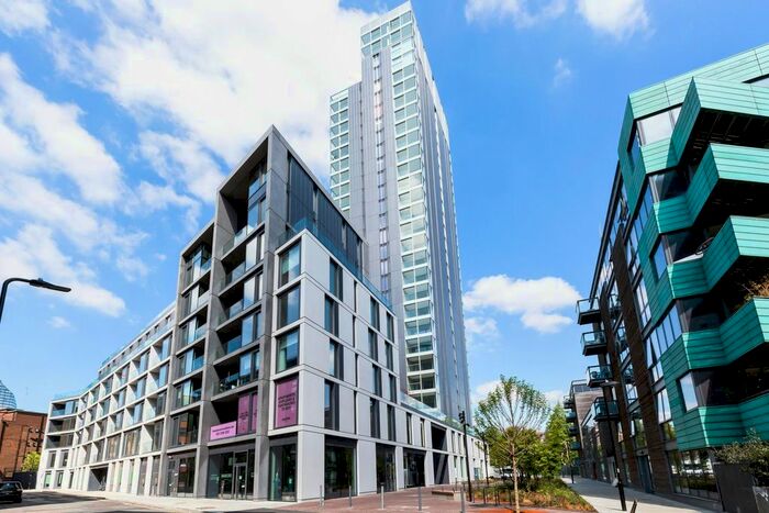 1 Bedroom Flat For Sale In The Makers, Jasper Walk, Shoreditch, N1