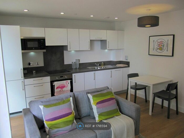 1 Bedroom Flat To Rent In Sienna Alto, London, SE13