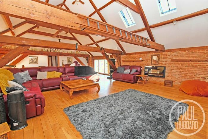 4 Bedroom Barn Conversion For Sale In Hobland Road, Bradwell, NR31