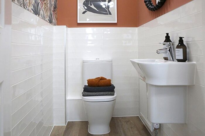 4 Bedroom Detached House For Sale In Lockheed Close, Beck Row, IP28