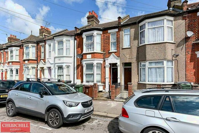 2 Bedroom Flat To Rent In Tavistock Avenue, London, E17