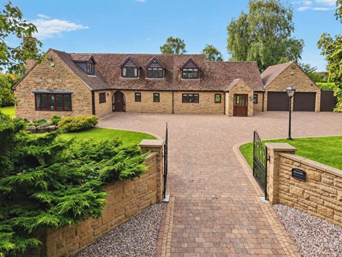 5 Bedroom Detached House For Sale In Harthill Road, Thorpe Salvin, Worksop, S80