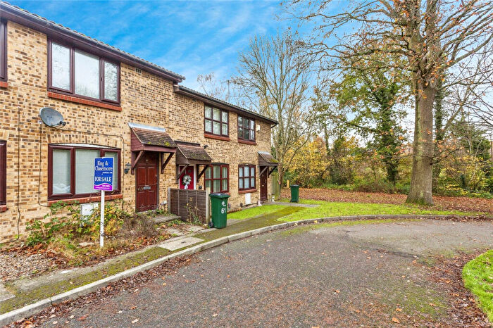 2 Bedroom House To Rent In Pound Hill, RH10