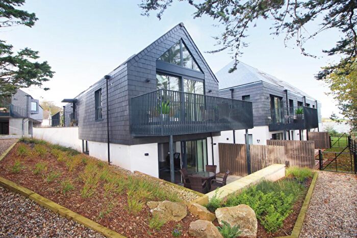 2 Bedroom Apartment For Sale In Knot Barn, Station Road, Padstow, Cornwall, PL28