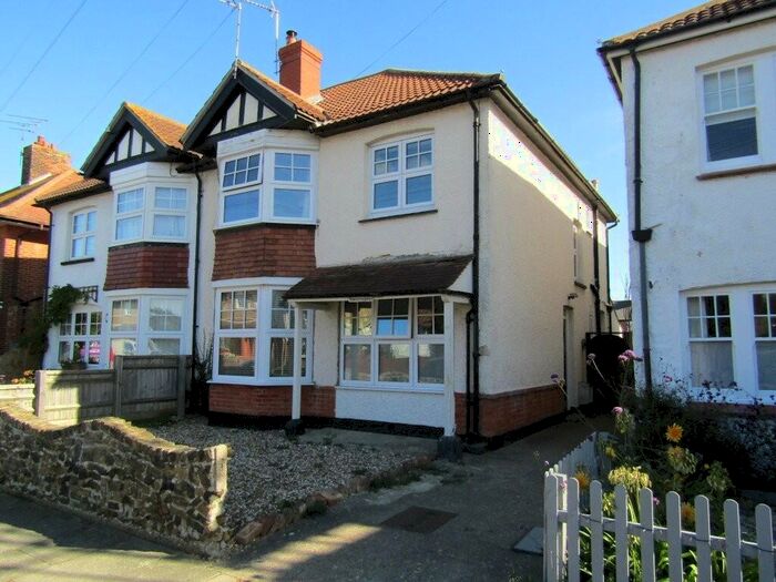 4 Bedroom Semi-Detached House To Rent In St Marys Road, Frinton-on-Sea, CO13