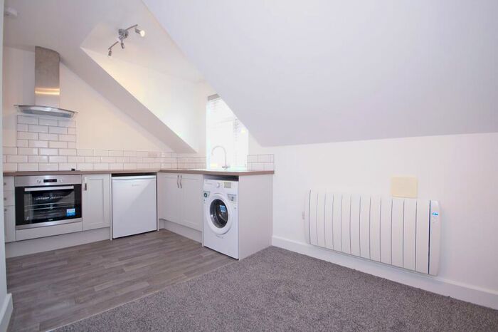 1 Bedroom Apartment To Rent In Flat, Lanshaw Street, Harrogate, HG1