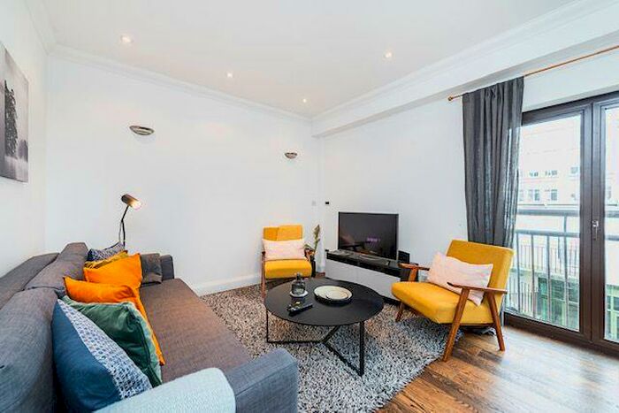 2 Bedroom Flat To Rent In Herbal Hill, Farringdon, EC1R