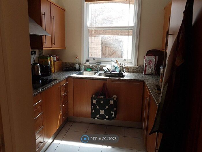 5 Bedroom Terraced House To Rent In Penry Street, London, SE1