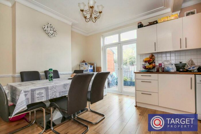 3 Bedroom Terraced House For Sale In Albany Road, Enfield, EN3