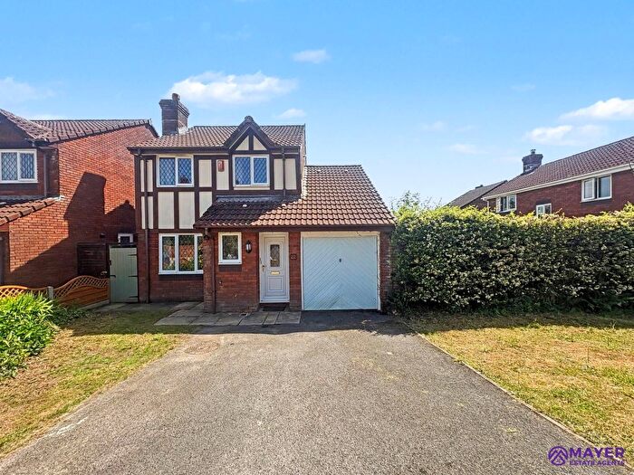 3 Bedroom Detached House For Sale In Barton Close, Plymouth, PL7