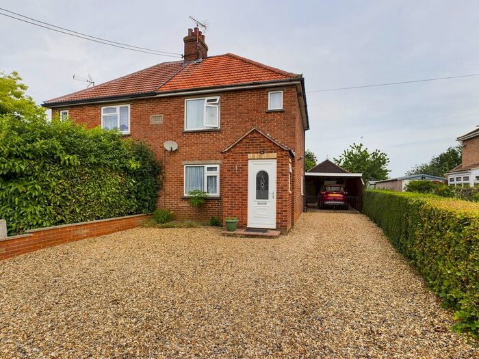 3 Bedroom Semi-Detached House For Sale In Main Road, Crimplesham, King's Lynn, PE33