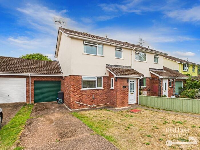 3 Bedroom Semi-Detached House For Sale In Regents Way, Minehead, TA24