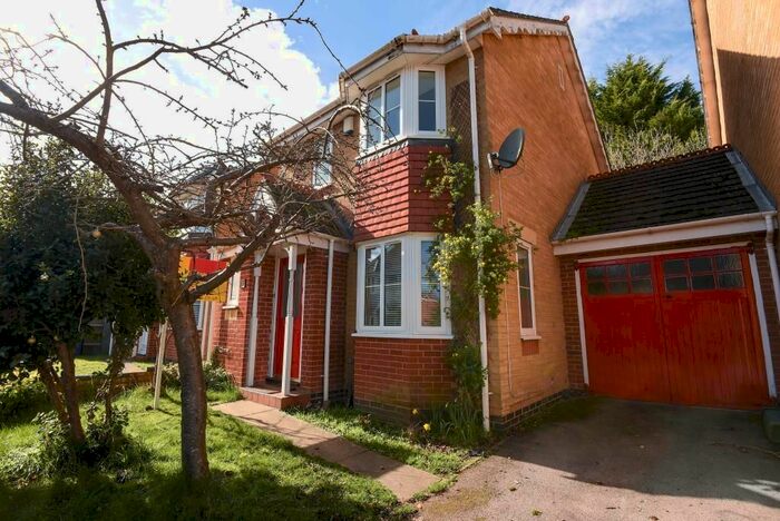 3 Bedroom Terraced House To Rent In Acland Close, Headington, OX3