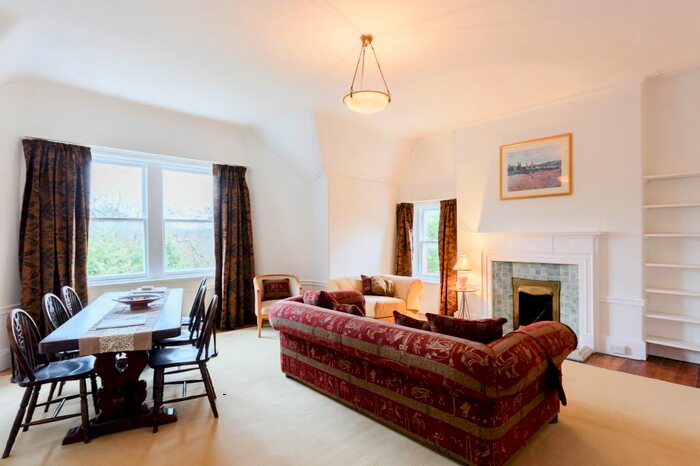 2 Bedroom Flat To Rent In Aigburth Drive, Ealing, Liverpool, Merseyside, L17