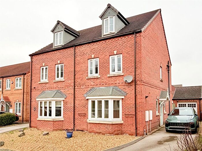 4 Bedroom Semi Detached House For Sale In Almond Croft, Wombwell, Barnsley, S73