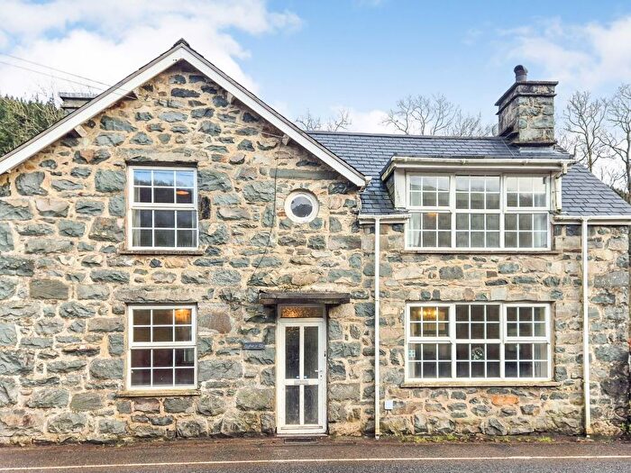 3 Bedroom Detached House For Sale In Llanfar Y Llai, Ganllwyd, Dolgellau, Gwynedd, LL40