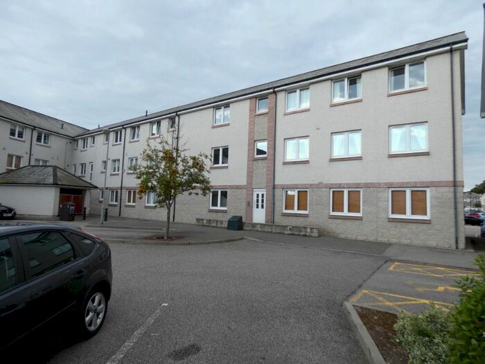 2 Bedroom Flat To Rent In Grandholm Crescent, Bridge Of Don, Aberdeen AB22