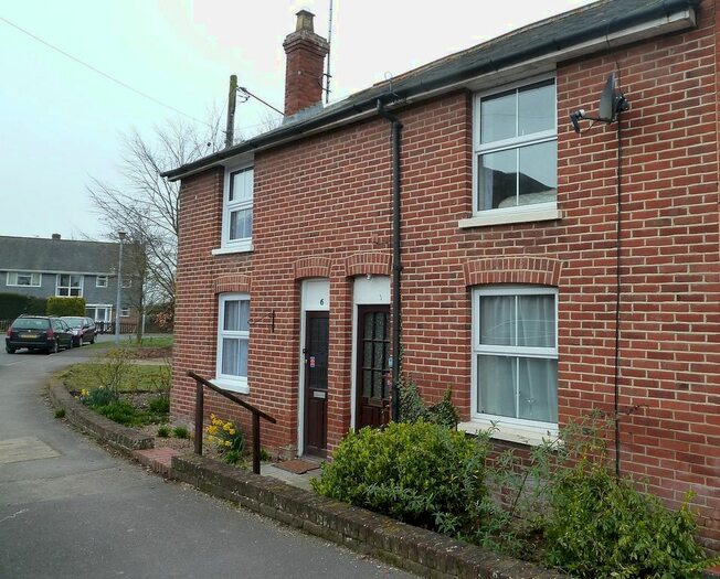 2 Bedroom Cottage To Rent In New Street, Stockbridge, Hampshire, SO20