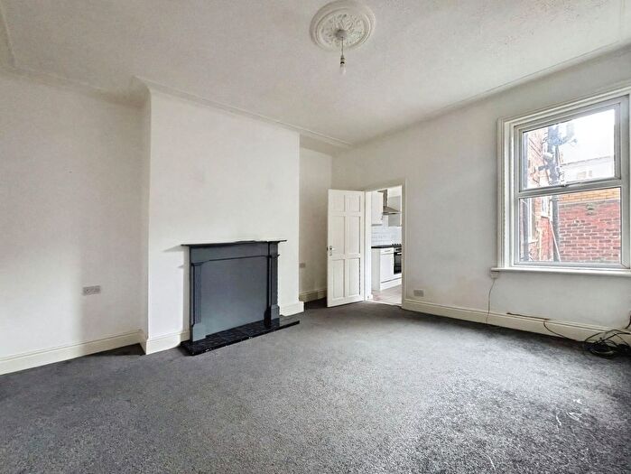 2 Bedroom Flat For Sale In Shrewsbury Terrace, South Shields, NE33