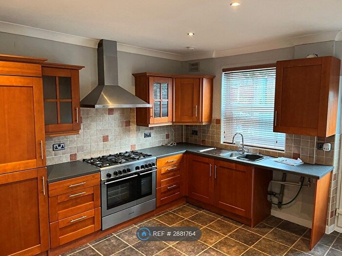 2 Bedroom Terraced House To Rent In Mountcastle Street, Chesterfield, S41