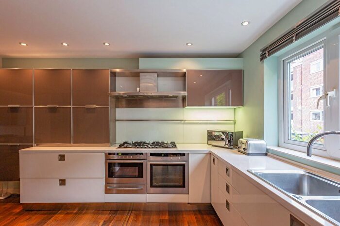 5 Bedroom Detached House To Rent In Woodsford Square, Holland Park, London, W14