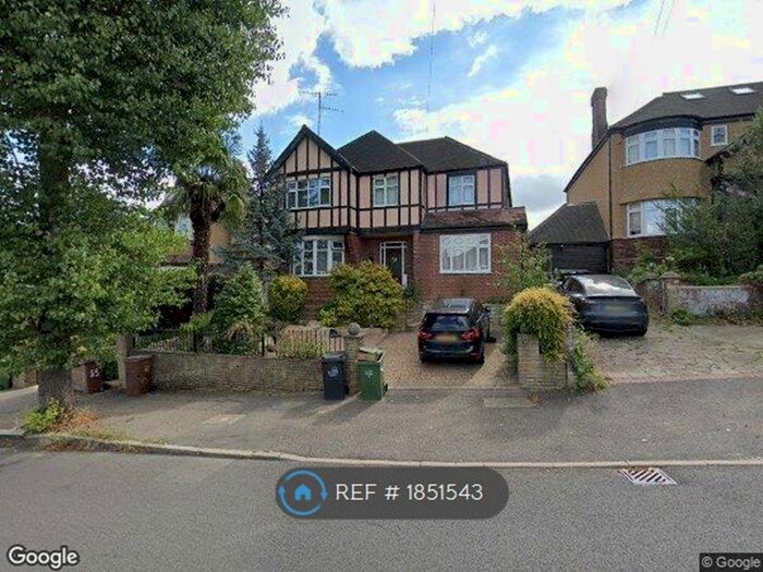 7 Bedroom End Of Terrace House To Rent In The Charter Road, Woodford Green, IG8