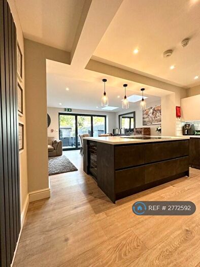 7 Bedroom End Of Terrace House To Rent In Grove Park Road, London, SE9