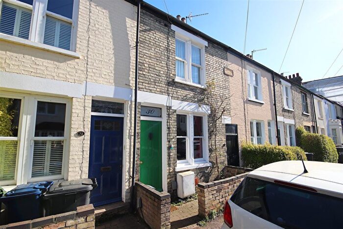 2 Bedroom Terraced House To Rent In Sedgwick Street, Cambridge, CB1