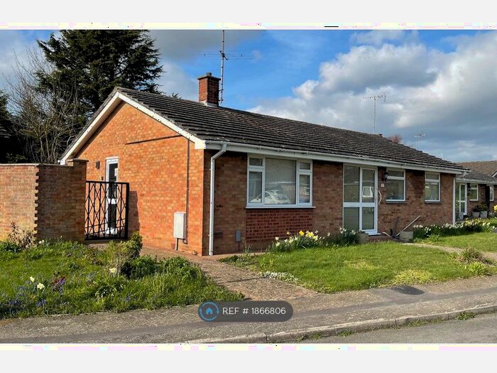 3 Bedroom Bungalow To Rent In Aldous Close, East Bergholt, Colchester, CO7