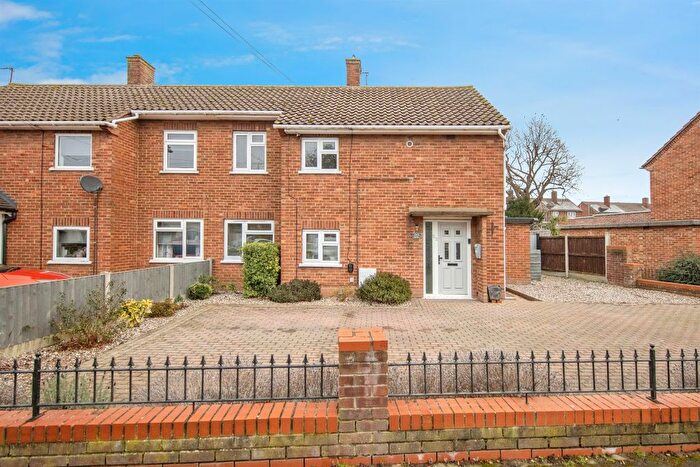 2 Bedroom Semi Detached House For Sale In Smallwood Road, Colchester, CO2