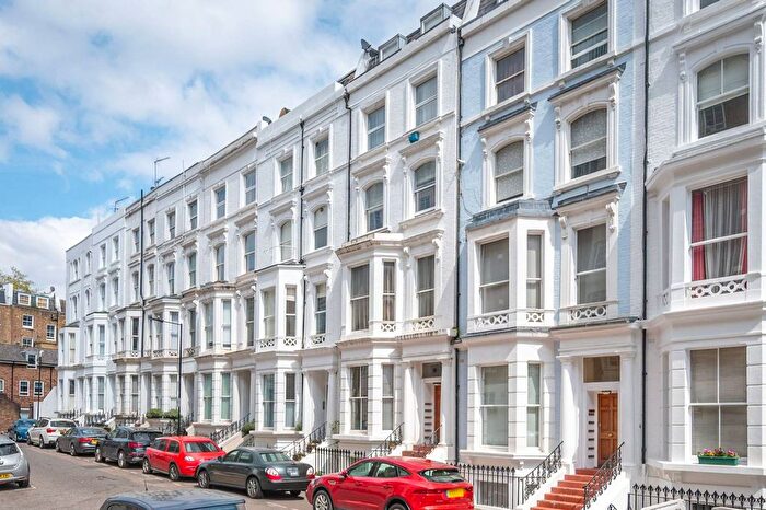 1 Bedroom Flat For Sale In Hatherley Grove, Bayswater, London, W2