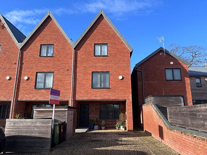 4 Bedroom Mews For Sale In Barons Hall Lane, Fakenham, NR21