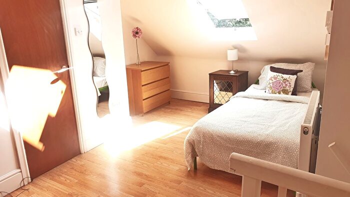 Studio To Rent In Walsall Road, Darlaston, WS10