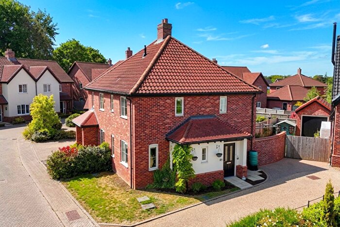 2 Bedroom Semi-Detached House For Sale In Farman Way, Blofield, Norwich, NR13