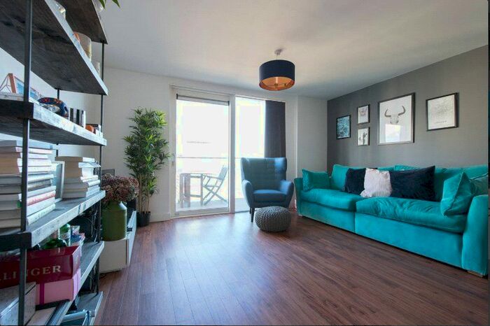2 Bedroom Flat To Rent In Wonder House, Roseberry Place, London, E8
