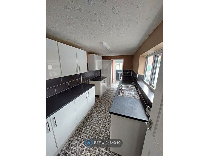 2 Bedroom Terraced House To Rent In Dover Street, Grimsby, DN31