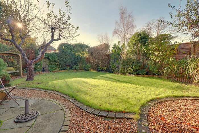 4 Bedroom Detached House For Sale In First Avenue, Denvilles, Havant, PO9