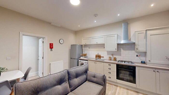 1 Bedroom Flat To Rent In Flat, Waverley Centre, - Portland Road, NG7