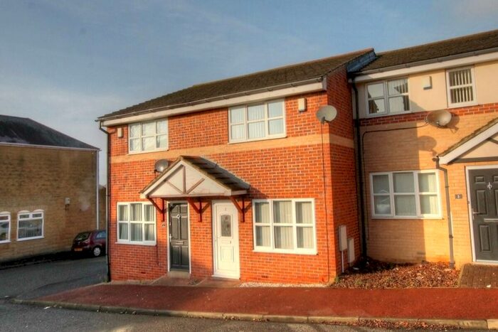 2 Bedroom Semi-Detached House To Rent In Chapel Court Davison Street, Newcastle Upon Tyne NE15