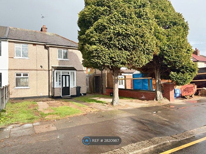 3 Bedroom Semi-Detached House To Rent In Duke Road, Ilford, IG6