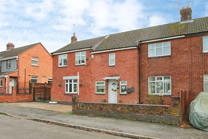 4 Bedroom Semi Detached House For Sale In Dunstall Avenue, Braunstone Town, Leicester, Leicestershire, LE3